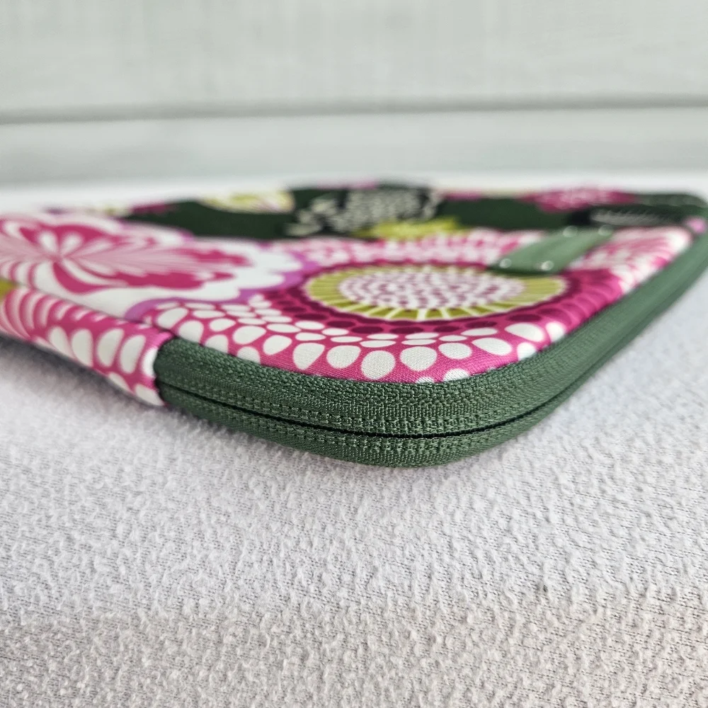 Vera Bradley Neoprene Ipad Laptop Tablet Sleeve Cover Olivia Pink 10 1/4 x 8 in